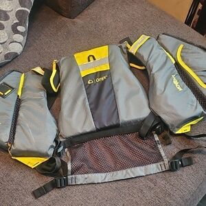 Onyx Black and Yellow Men's Backpack